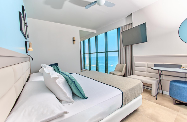 Bedroom 3, Leonardo Hotel Fuengirola Costa del Sol, Málaga