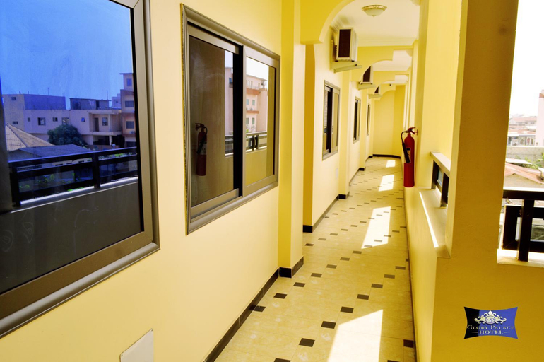 Others 3, Glory Palace Hotel, Cotonou
