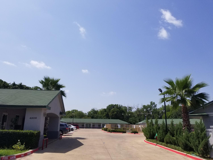 Exterior & Views 5, Haltom Inn, Tarrant