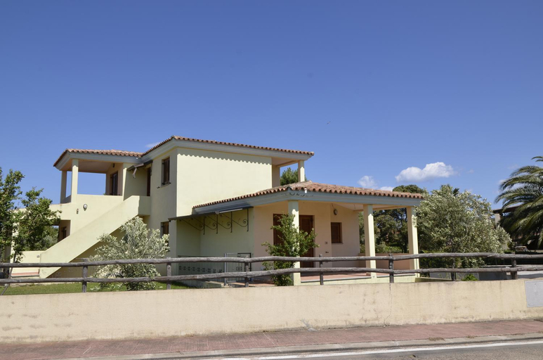 Exterior view 3, Le Villette al Centro, Nuoro