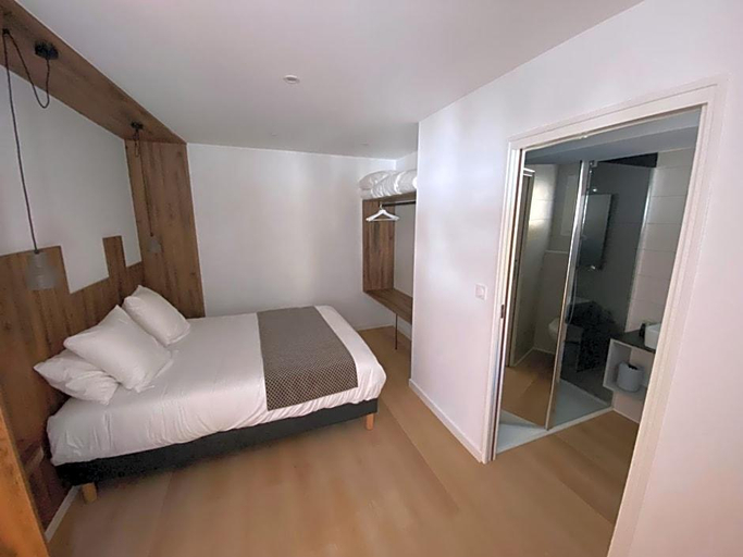 Bedroom 3, Logis Hotel Noblia, Pyrénées-Atlantiques