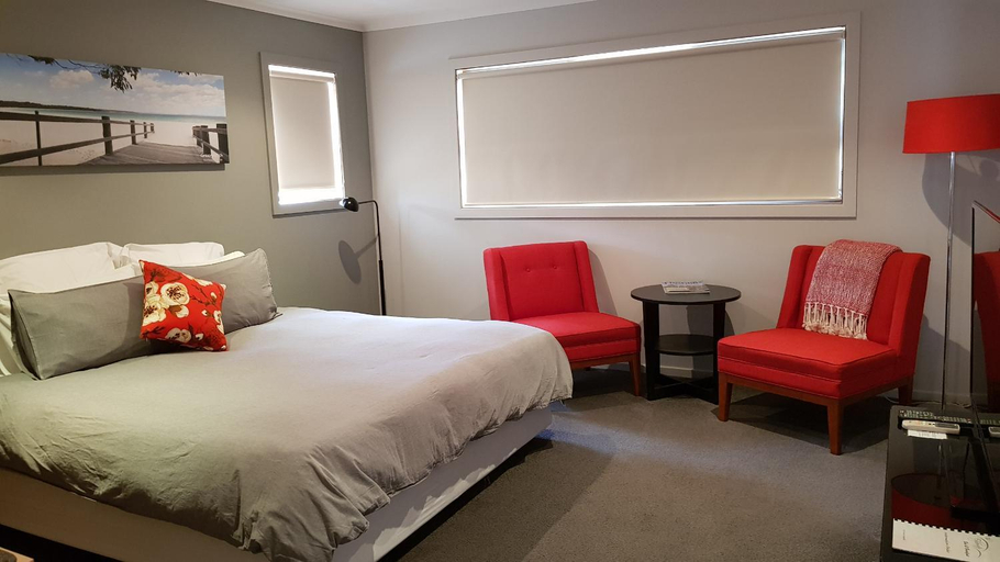 Others 5, The Edgewater on Greville, Shoalhaven - Pt B
