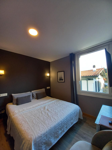 Bedroom 15