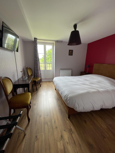 Bedroom 8