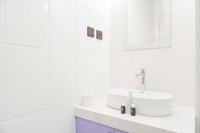 Bedroom 3, Comfortable 2BR at Semanggi Apartment By Travelio, Central Jakarta