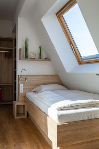 Bedroom 10