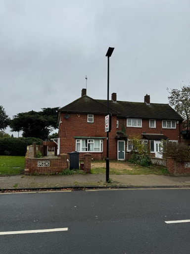Exterior & Views, 3BR Home Near Hounslow West Tube Station, London