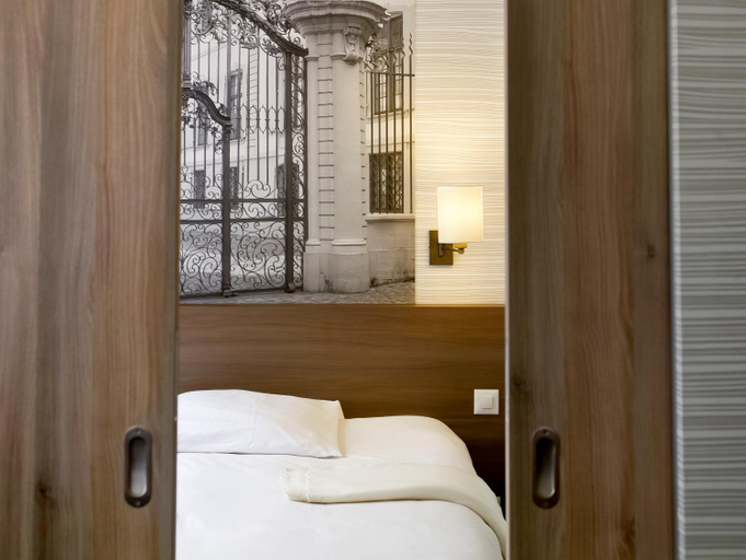 Bedroom 15