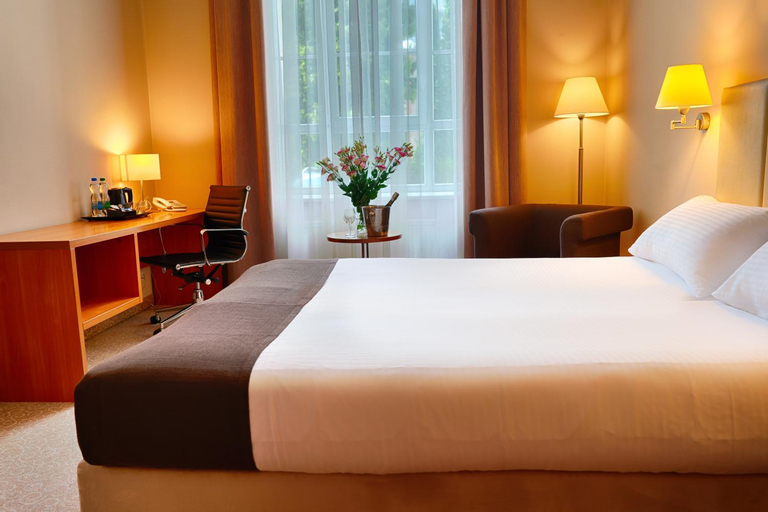 Bedroom 9