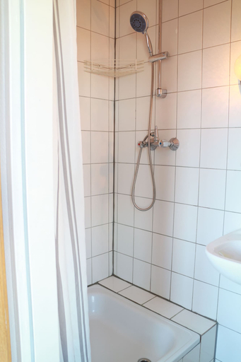 Bathroom 5, Steinberger Hof Übernachtungen, Schaumburg