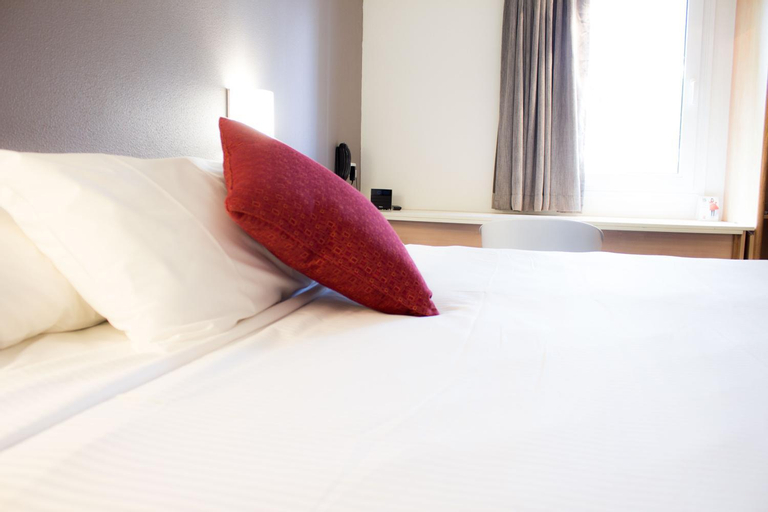 Bedroom 10
