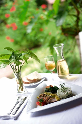 Food & Drinks 5, Dik Dik Hotel, Meru