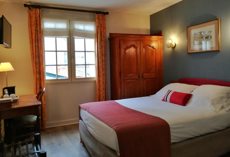Bedroom 12