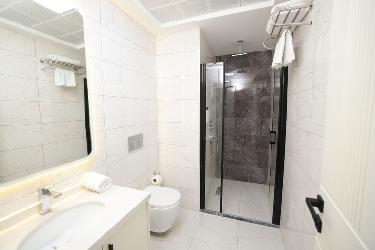 Bathroom 3, Anemon Diyarbakır Suit Hotel, Merkez