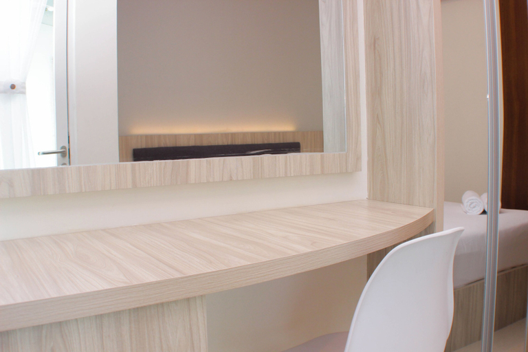Bathroom 2, Fancy And Nice Studio At Grand Kamala Lagoon Apartment, Bekasi
