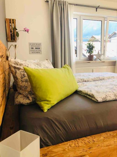 Bedroom 2, Ferienwohnung im Herzen von Oberstdorf, Oberallgäu