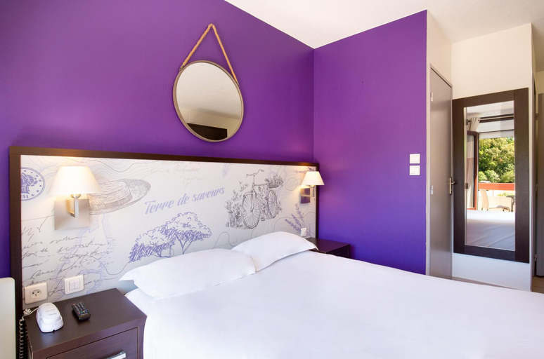 Bedroom 3, Les Pins Blancs en Provence, Var