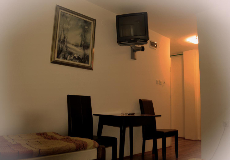 Others 4, Hostel S, Novi Sad