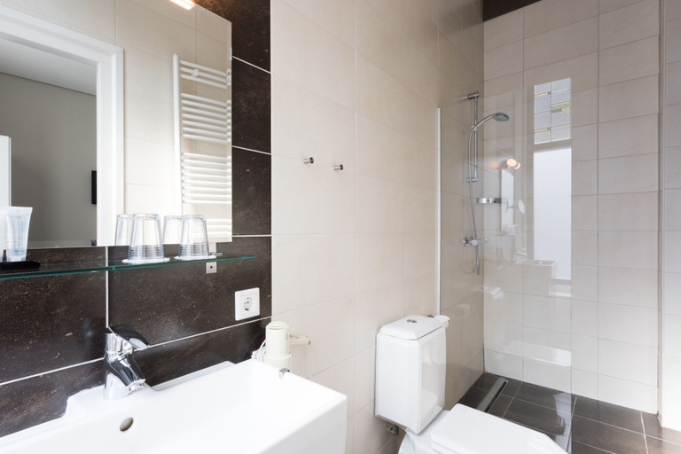 Bathroom 4, Hotel Zilt, Vlissingen