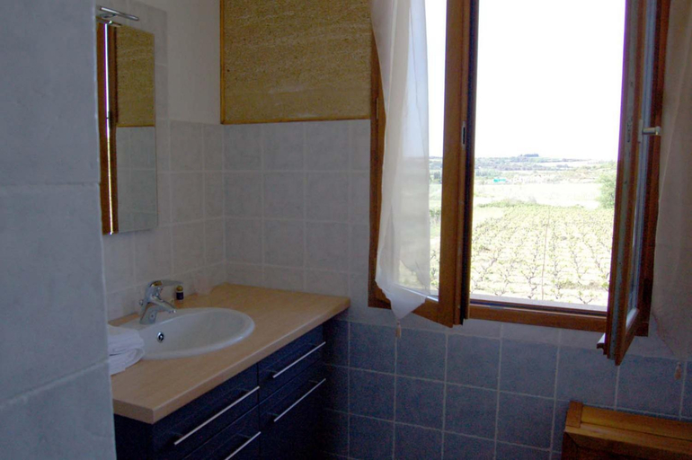Bathroom, Le Clos Boise, Gard