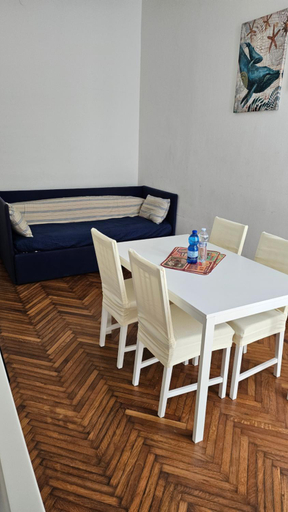 Dining Room 11