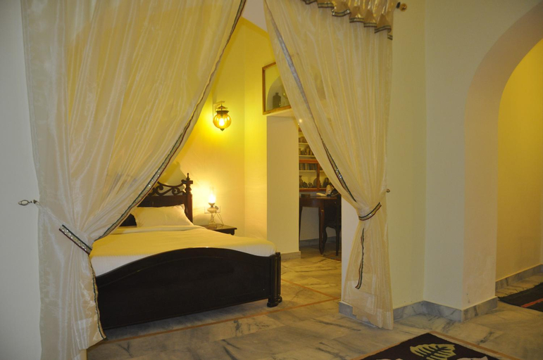 Bedroom 2, Castle Khandela Hotel, Sikar