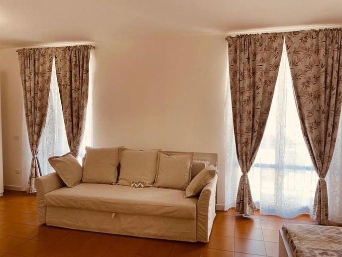 Others 5, Meraki, Fermo