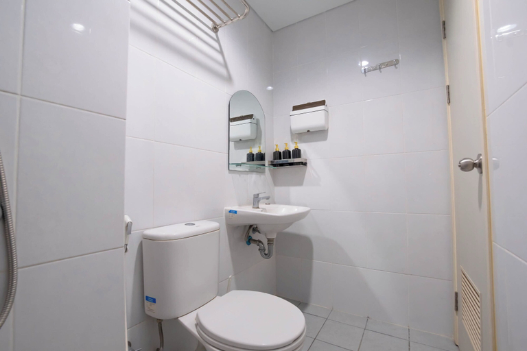 Bathroom 3, Apartemen Patra Land Urbano By Abdihome, Bekasi