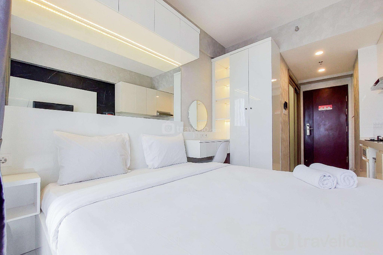 Bedroom, Simply & Restful Studio Sky House BSD By Travelio, South Tangerang