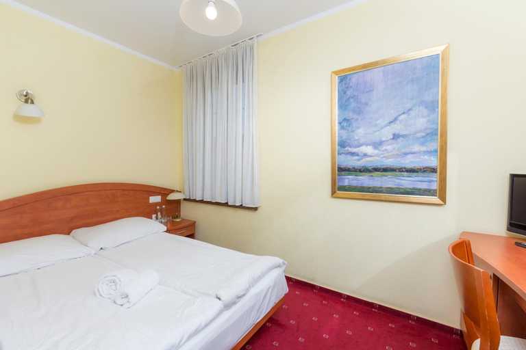 Bedroom 3, Hotel Bastion, Gorzów