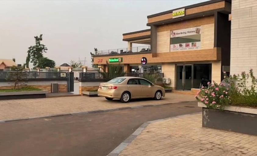 Exterior & Views 2, Maxbe Continental Hotel , AwkaSout
