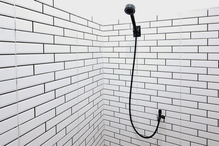 Bathroom 6