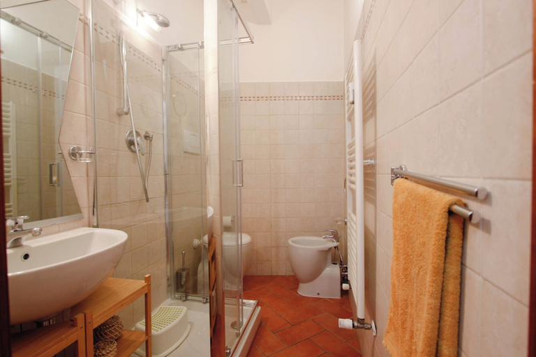 Bathroom, Pratovecchio Suite, Florence