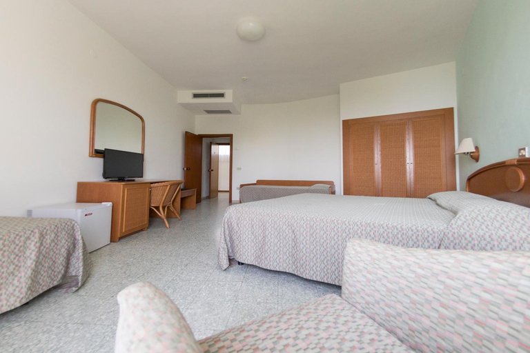 Bedroom 3, Hotel Eden, Foggia