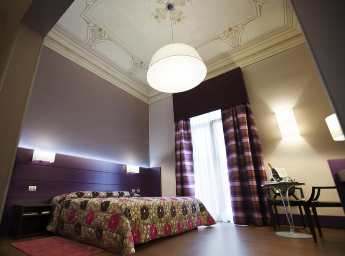 Bedroom 2, Hotel Vittoria, Trapani