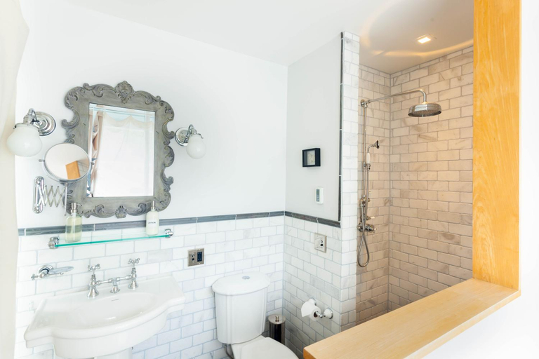 Bathroom 3, Argos Inn - Ithaca's Boutique Hotel, Tompkins