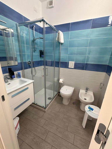 Bathroom 2, BnB Nuova Vita, Cosenza