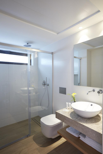 Bathroom 3, Don Cesar Boutique Apartments, Alicante