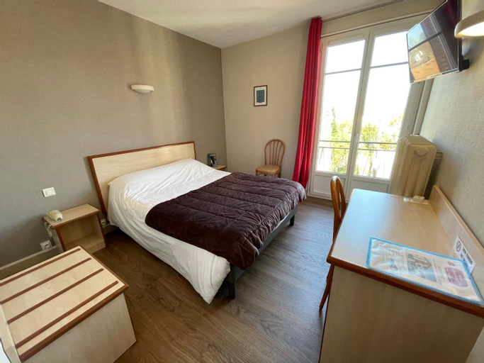 Bedroom 13