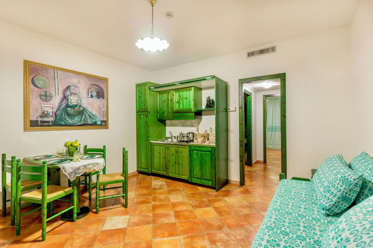 Others 5, Residence with pool in Sos Alinos, Nuoro