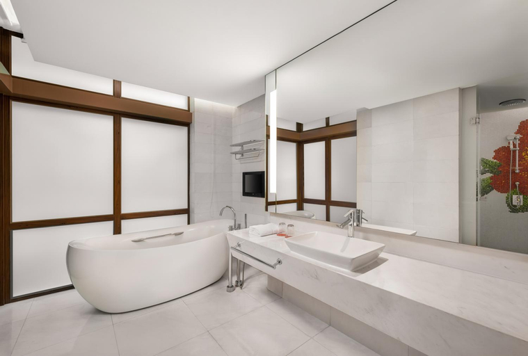 Bathroom 7