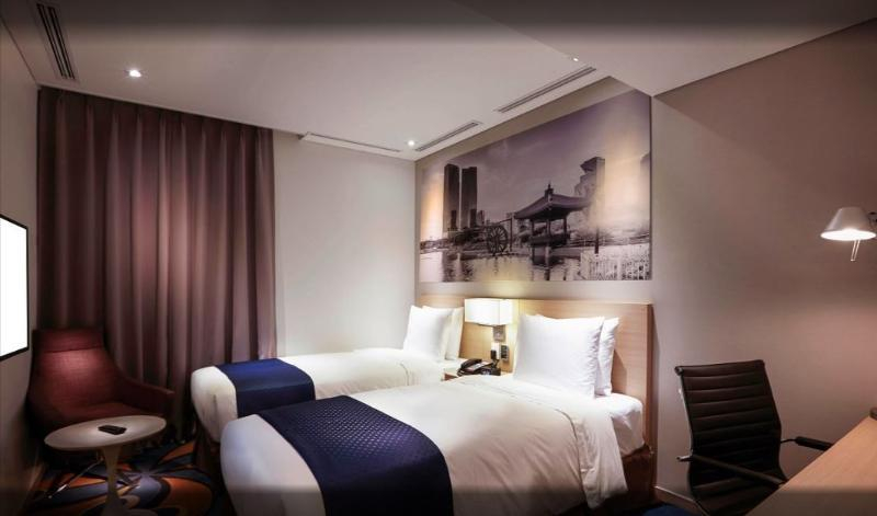 Bedroom 14