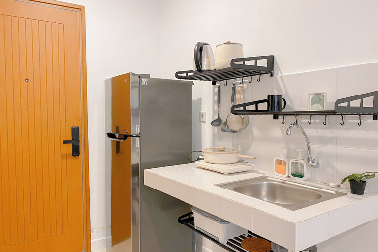 Others 4, Minimalist And Comfy Studio Apartment At Cinere Bellevue Suites, Depok