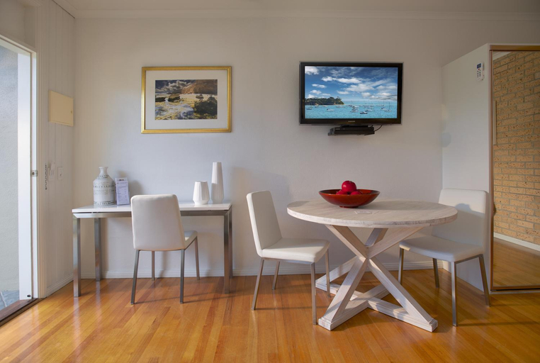 Dining Room 18