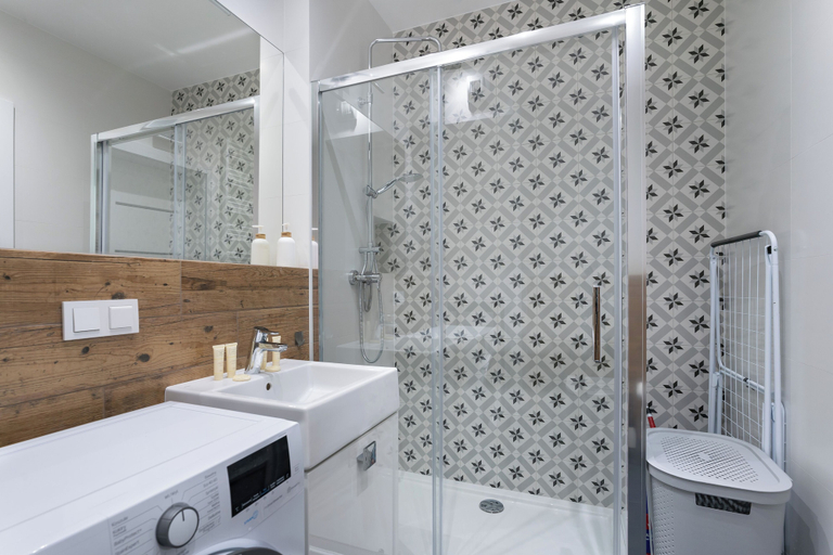 Bathroom 5, Symphony Modern Tower, Gdynia