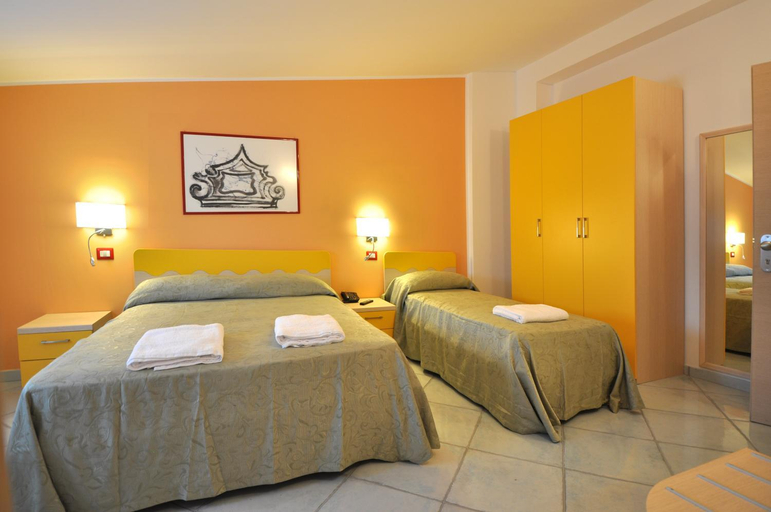 Bedroom 4, Victoria Resort, Salerno