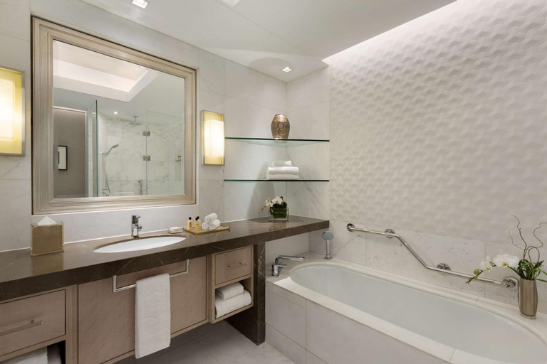 Bathroom 20