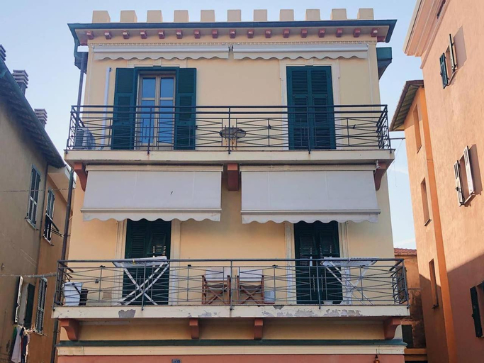 L'ETERNITA' E' IL MARE MISCHIATO COL SOLE Rimbaud, Imperia