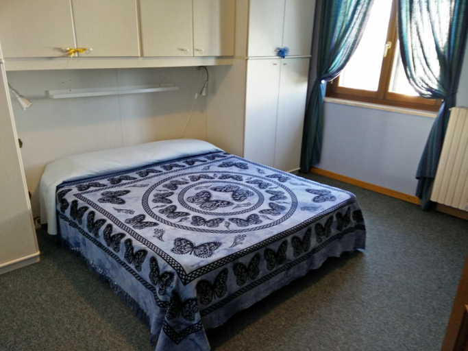 Bedroom 8