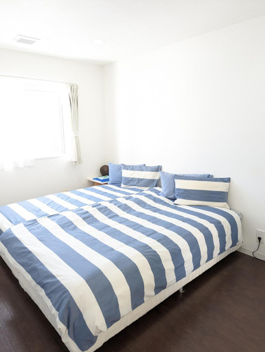 Bedroom 2, Shima Stay holoholo, Zamami